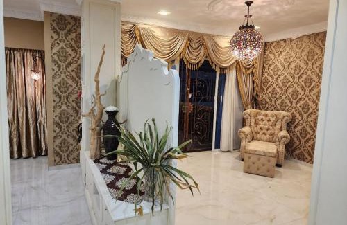 Batam House | Luxurious 3BR Tropicana Residence