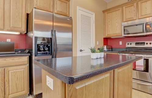 Ken Caryl House | Luxurious 4-Bed, 4.5 Bath, House in the Foothills of Denver.