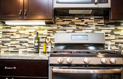 East Palo Alto House | Luxurious 4 Bedroom & 3 Bath Home