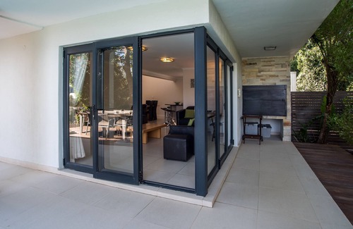 Scott Estate Villa | Luxurious 4 bedroom house with private pool.