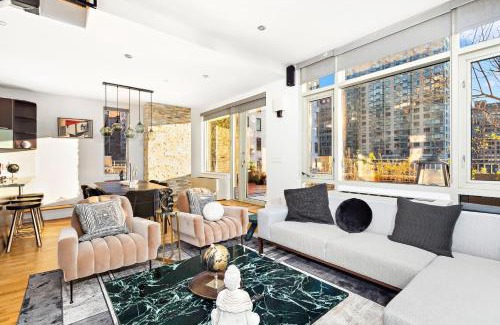 Midtown West Apartment | Luxurious 4 BR Penthouse