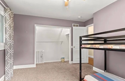 Canton Villa | Luxurious 4 Villa Bedroom
