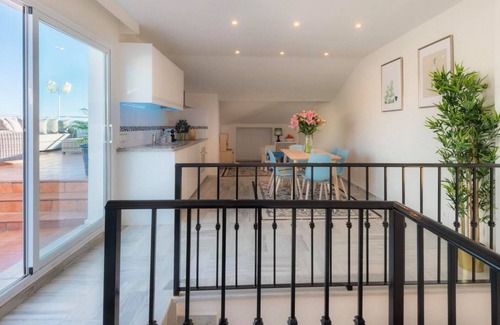 Marbella Apartment | Luxurious 5 Bdrms Penthouse, Hot Tub, Golden Mile!