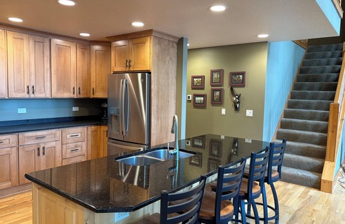 Eagle River House | Luxurious 5-Bed, 5-Bath Lakefront Home on Catfish Lake, Eagle River, WI