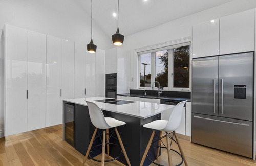 Kingsland House | Luxurious 5 Bed Grey Lynn House with views in Central Auckland Available to BUY.