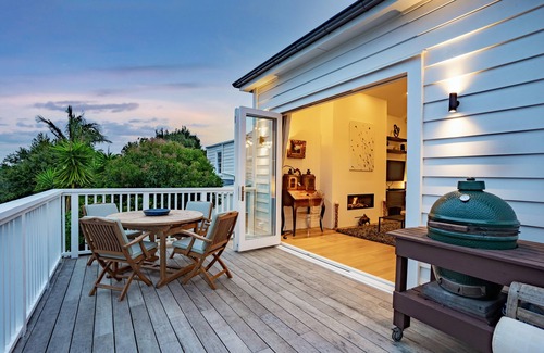 Kingsland House | Luxurious 5 Bed Grey Lynn House with views in Central Auckland Available to BUY.