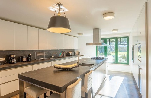 Vilamoura Villa | Luxurious 5-Bedroom Villa in Vilamoura | Villa Adelaide | Games Room | Ideal.