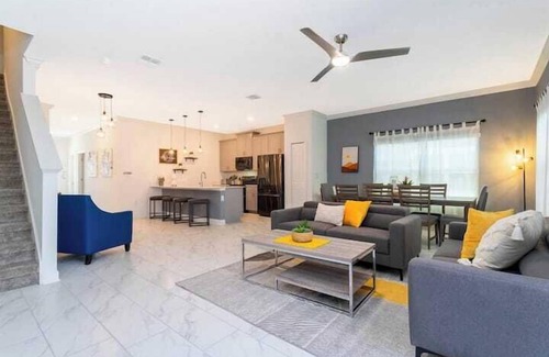 Kissimmee Villa | Luxurious 5-Bedroom Villa with Private Pool Near Disney ✨