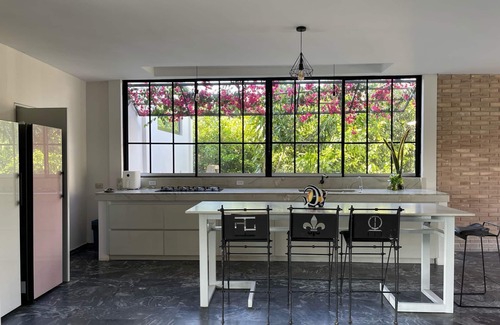 El Bosque Villa | Luxurious 5-bedroom villa with fitness room, WiFi in charming Cartagena