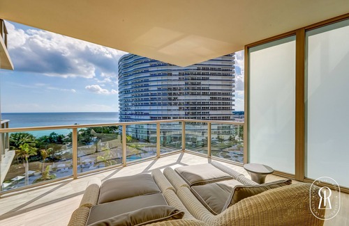 Bal Harbour Condo | Luxurious 5 Star Beachfront Paradise 2 Balconies