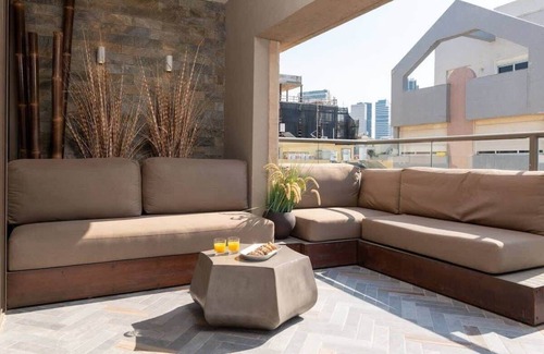 Kerem HaTeimanim Apartment | Luxurious 5BR Banana Beach Sea View by HolyGuest