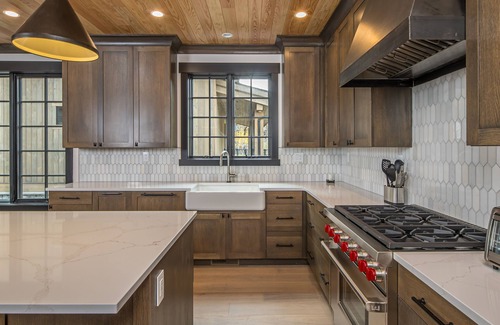 Big Sky House | Luxurious 5BR Home! Private Patio with Hot Tub! Walk to Town Center! 15 Min Driv