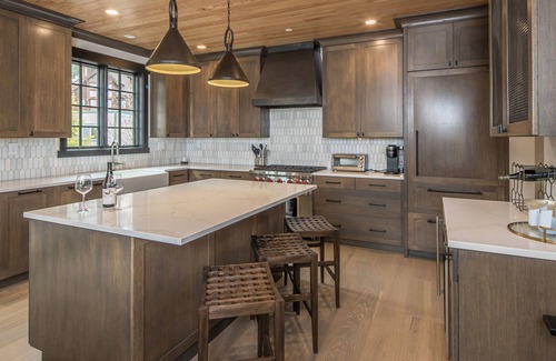 Big Sky House | Luxurious 5BR Home! Private Patio with Hot Tub! Walk to Town Center! 15 Min Driv