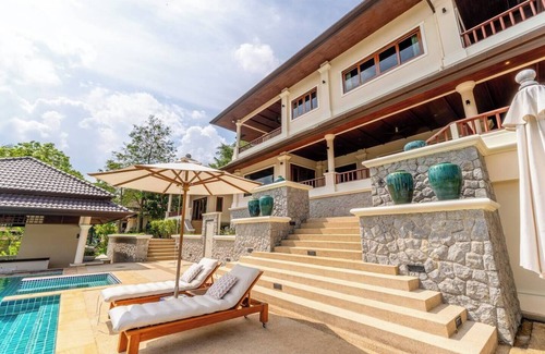 Choeng Thale Villa | Luxurious 6-bedroom Villa Retreat With 25M Pool, Games Room, Pool Bar - PHUKET