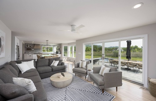 New Paltz House | Luxurious 6bd Mountain Home w/Heated Pool,Hot Tub & Firepit