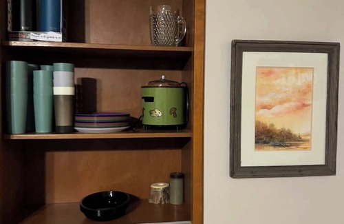 Lincoln House | Luxurious 6BR Home in Lincoln w/ Ping Pong & BBQ