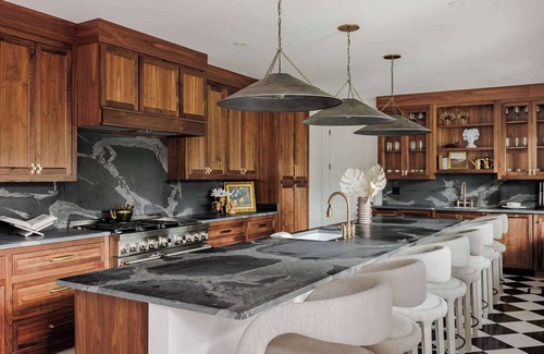 Lower Garden District Bed & Breakfast | Luxurious 9BR Inn | Heated Pool & Spa