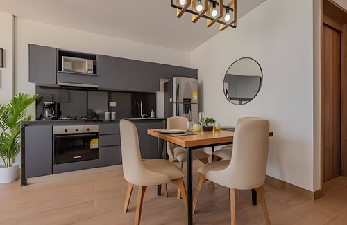 El Cabrero Apartment | Luxurious and NEW, Ocean View and Historic Center