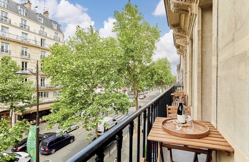Quartier Sainte-Avoye Apartment | Luxurious AC Apartment Beaubourg Le Marais