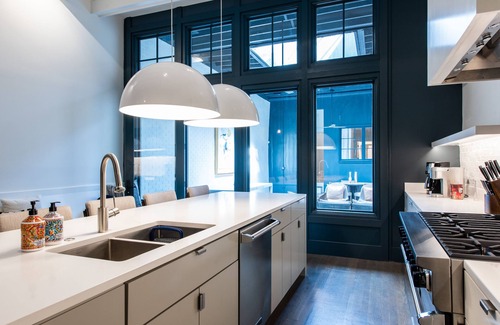 Downtown Louisville House | Luxurious and Cozy Urban Retreat at the Heart of the Bourbon Trail!