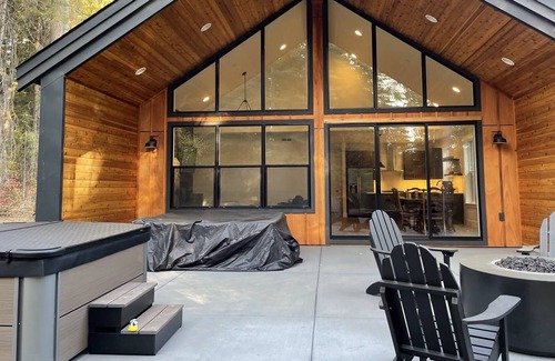 Roslyn House | Luxurious and Private New Suncadia Cabin!