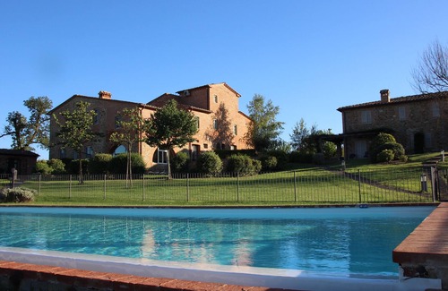Marciano della Chiana Apartment | Luxurious Apartment In Renovated Authentic Borgo With Swimming Pool