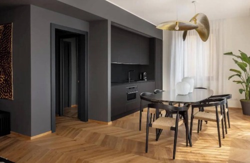 Santa Maria Novella Apartment | Luxurious Apartment in the Heart of Historic Florencen