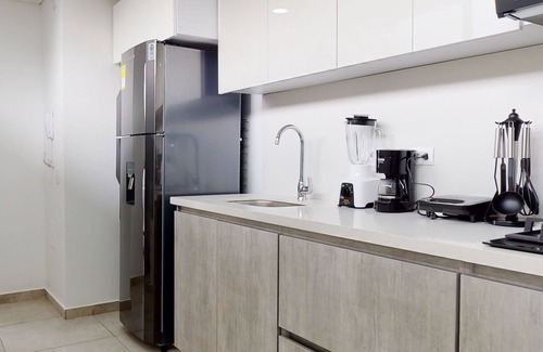 Calle 100 Apartment | LUXURIOUS APARTMENT NEAR UNICENTRO - TWO ROOMS