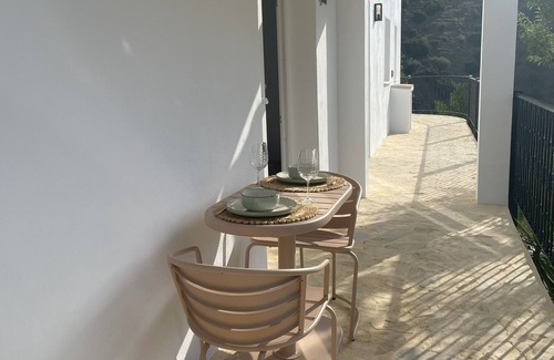 Arenas Apartment | Luxurious apartment with a relaxing atmosphere. Only 15 minutes from the beach.