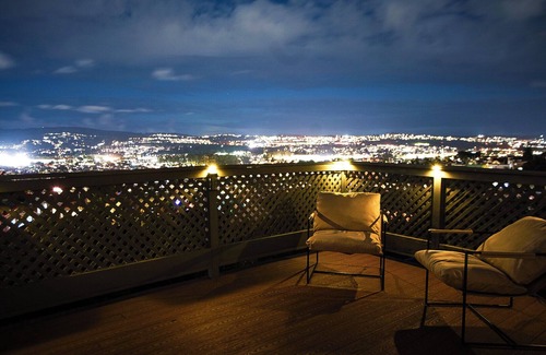 South San Francisco House | Luxurious bay area hills home with indoor pool