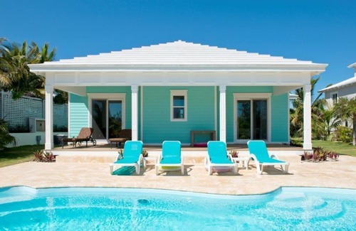 Governor's Harbour Villa | Luxurious Beachfront House W/Private Pool On Prestigious Banks Road
