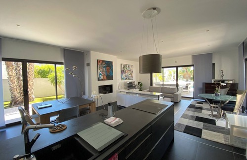 Cap d'Agde Villa | LUXURIOUS BEACH VILLA ON FOOT