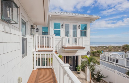 Butler Beach House | LUXURIOUS, BEACHFRONT, HEATED POOL HOME. SLEEPS 14+n
