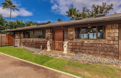 Hanalei House | Luxurious Beachfront Retreat