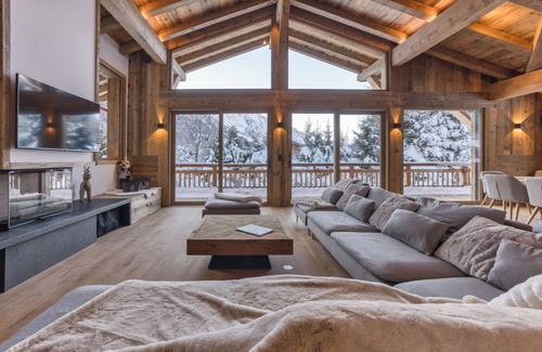 Les Tines Ski Chalet | Luxurious Chalet Celeste