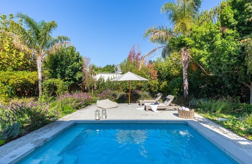 Franschhoek Villa | Luxurious Cape Dutch Villa in Franschhoek with Private Pool