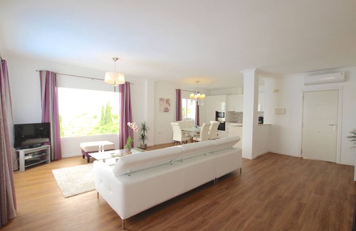 Armenime Villa | Luxurious Chalet for 6 people, Wifi, private heated pool, at 8 min to the beach