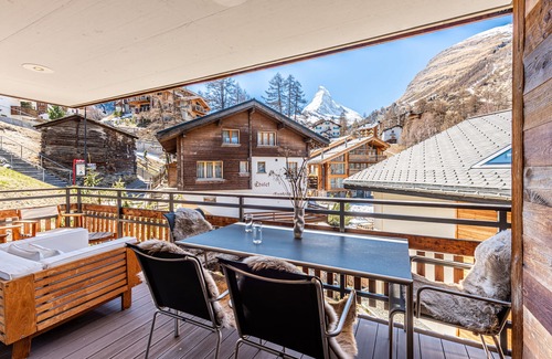 Zermatt Apartment | Luxurious Chalet Petit - matterhorn views, central location, outdoor hot tub