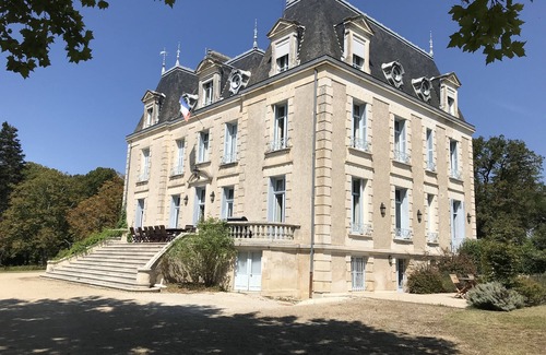 Journet House | Luxurious Chateau with Private Pool, Tennis and Par 3 Golf