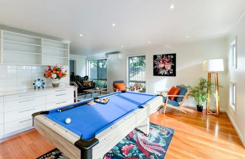 Frankston South House | Luxurious Comfort with Bay Views