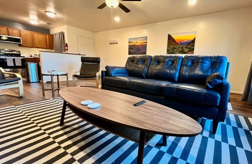 Williams Condo | Luxurious Comfort w/Coffee Bar & EV Charger