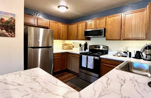 Williams Condo | Luxurious Comfort w/Coffee Bar & EV Charger