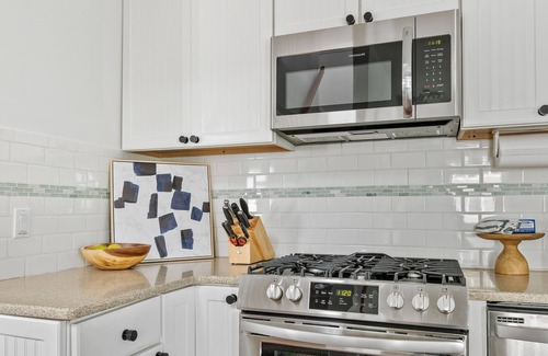 Highlands House | ★Luxurious & Comfy★ Close to Beaches 🏖️Tons of outdoor spaces 🐕 PFR