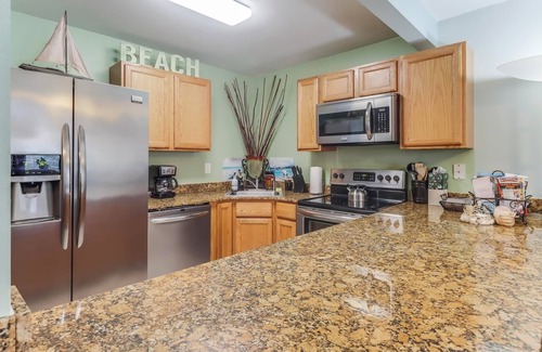 Biloxi Condo | Luxurious Condo across from Beach, Boardwalk, Shops and Restaurants. King Bed.