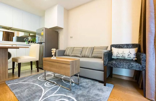 Khlong Toei Nuea Condo | Luxurious Condo @Heart of Bangkok - Quiet location - Fast Wifi - 24 Hour Checkin