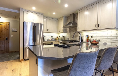 Canmore Condo | Luxurious Condo in the Heart of Canmore