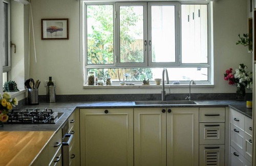 Netanya House | Luxurious Family Three Story House by Sea N' Rent