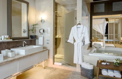 Nuevo Vallarta Resort | Luxurious Four Bedroom Residence Tower a 5 diamond award property ocean view BO