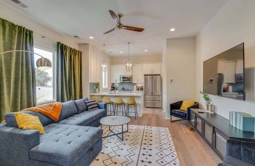 Germantown House | Luxurious Germantown Homes with Rooftop Patio