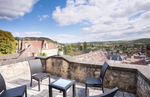Saint-Cyprien House | Luxurious Holiday Home near Sarlat and Les Eyzies - La Grande Vue